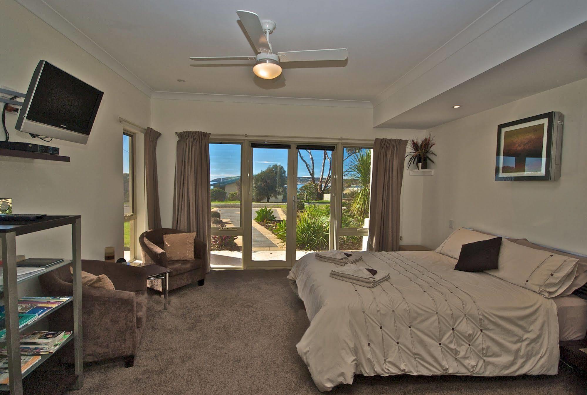 Searenity Holiday Accommodation Emu Bay Exterior foto